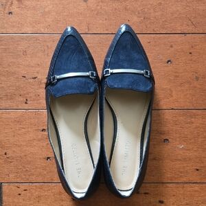 The Limited Women's Navy and Black Loafers